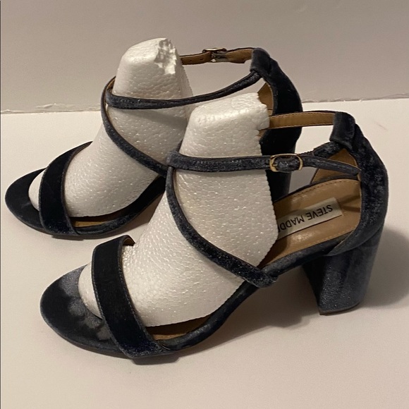 Steve Madden Block Heels, Velvet, Size 9 - Picture 2 of 7